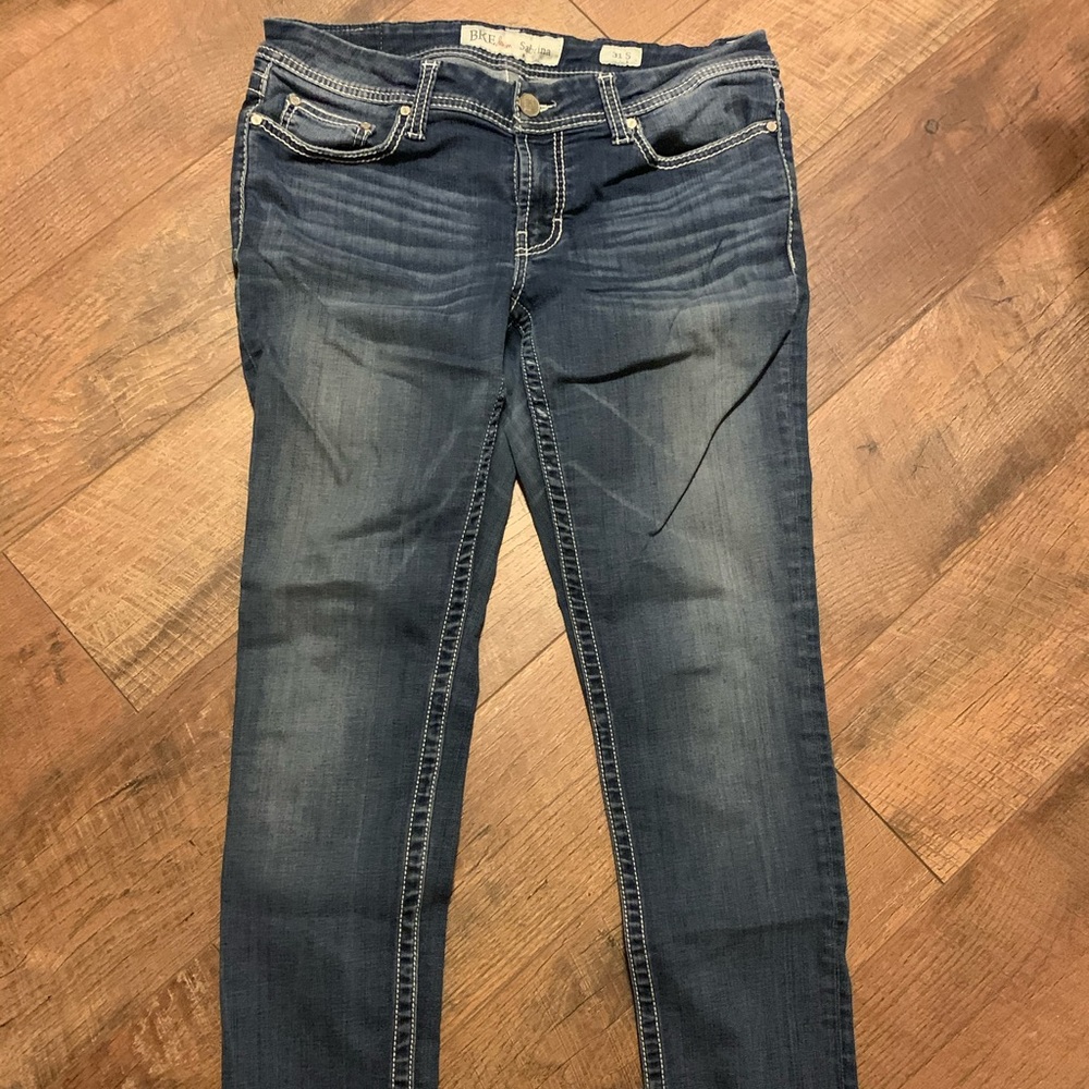 Buckle jeans